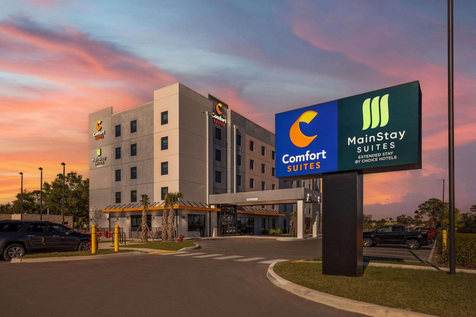 Comfort Suites Fort Myers East I-75 Exteriér fotografie